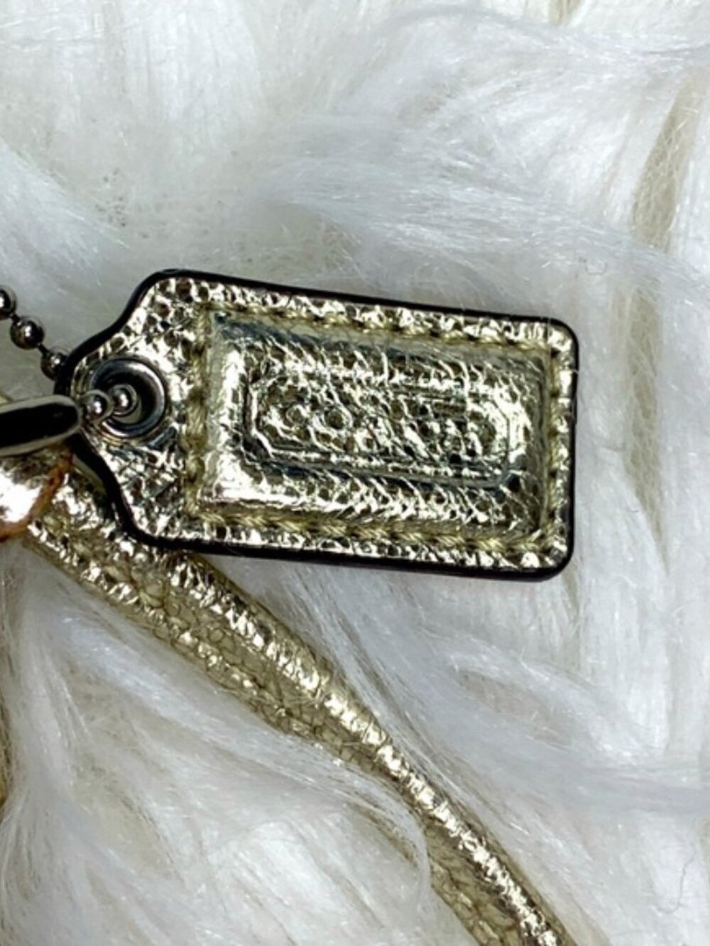 Coach Poppy Gold Signature Wristlet - Picture 7 of 8